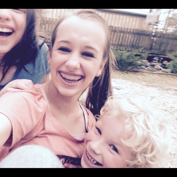 Meet your Posher, Malena - Picture 3 of 8